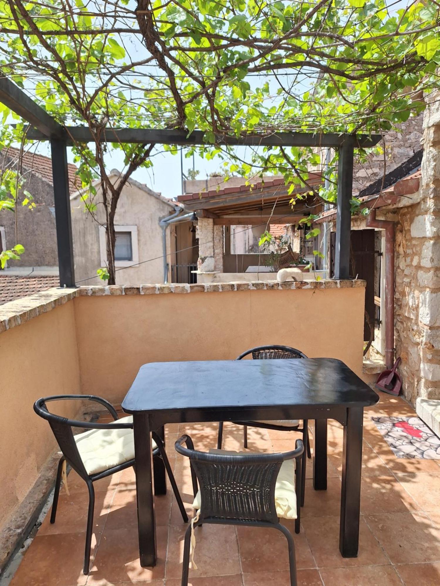 Apartment George Stari Grad  Exterior photo